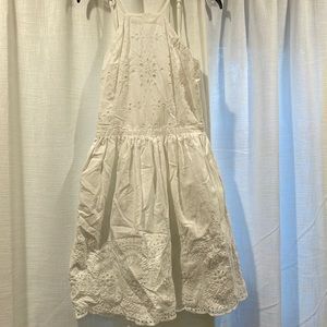 White strapless dress